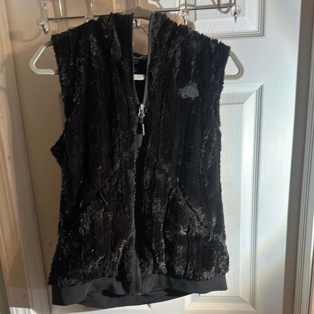The North Face Black Fuzzy Vest with Zipper size M,